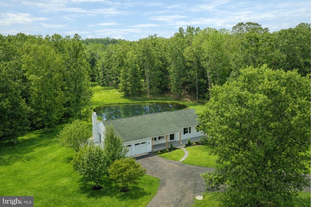 DEERFIELD ESTS - Residential