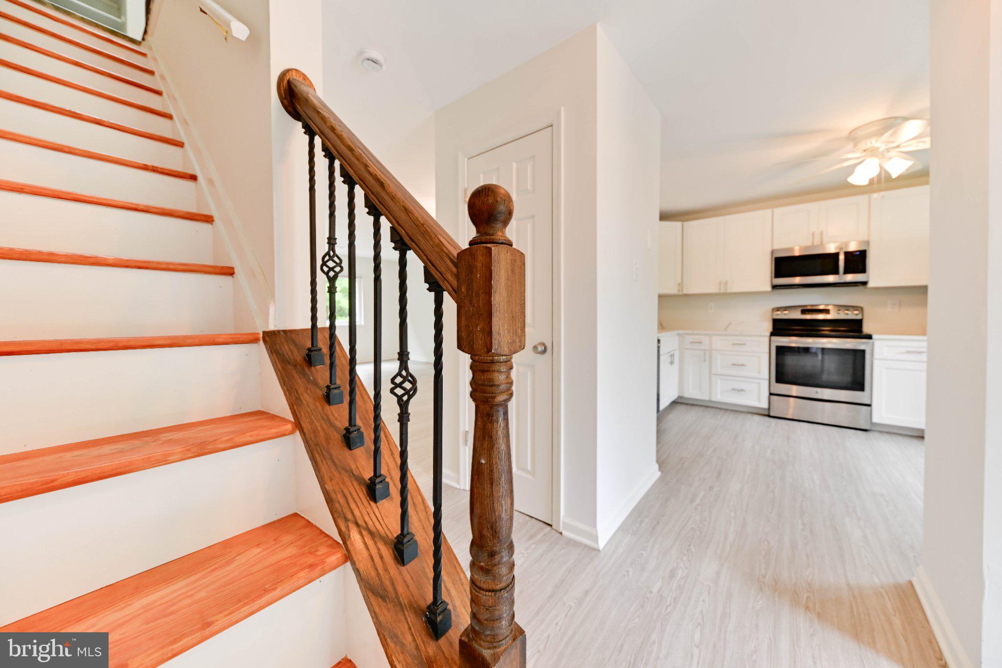 21 SIX NOTCHES COURT
