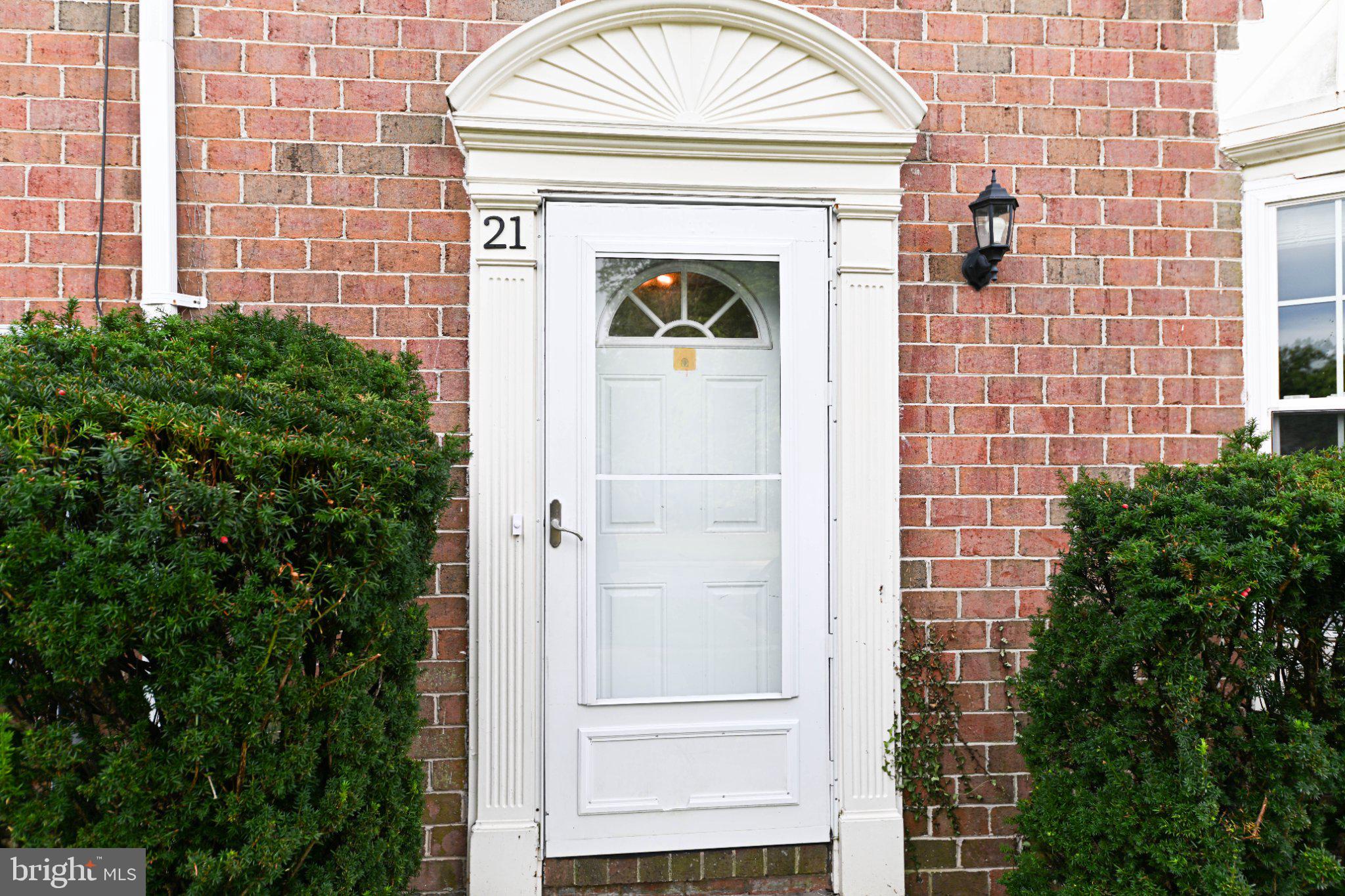 21 SIX NOTCHES COURT