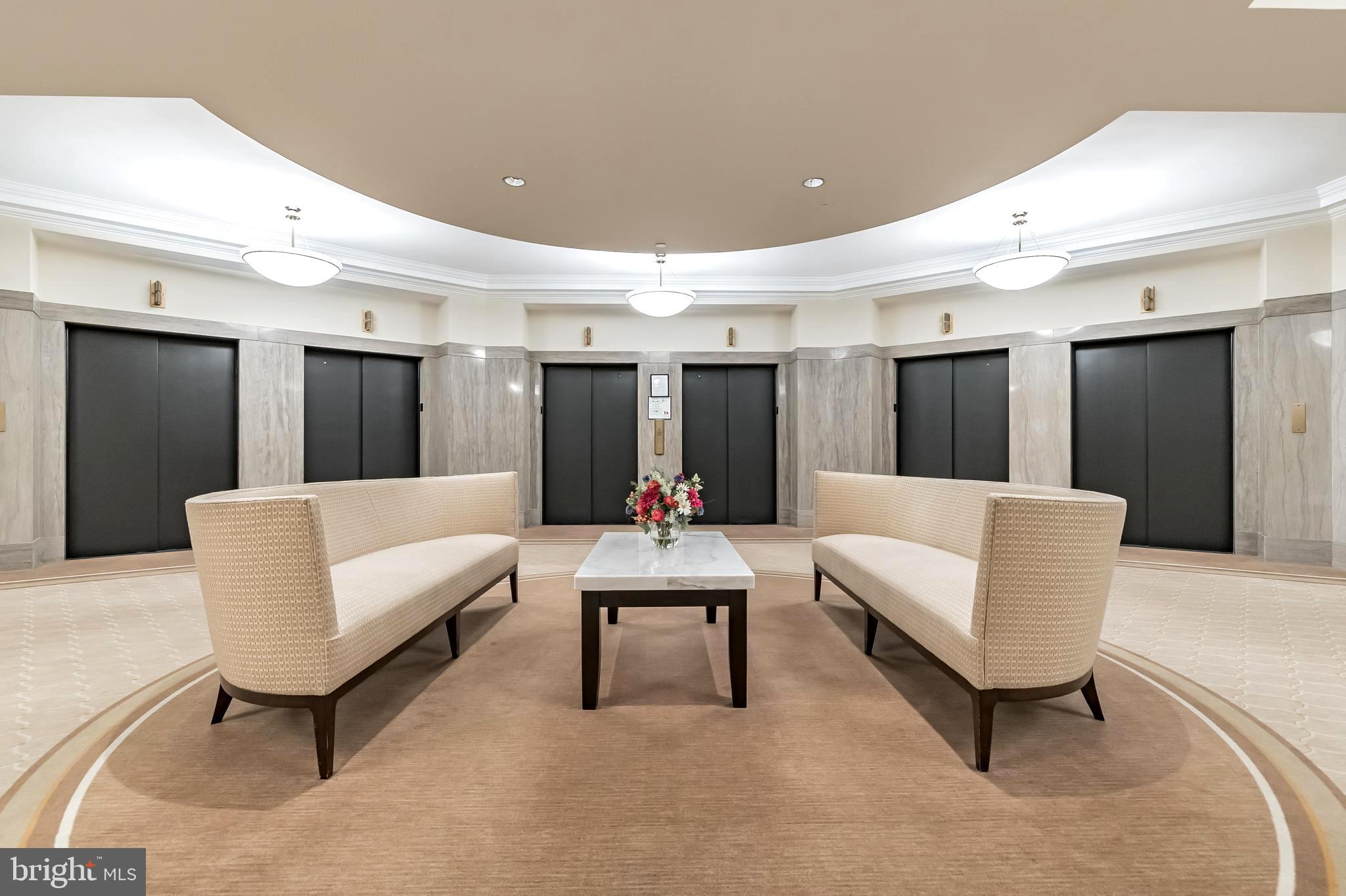 LOGAN SQUARE - Residential Lease