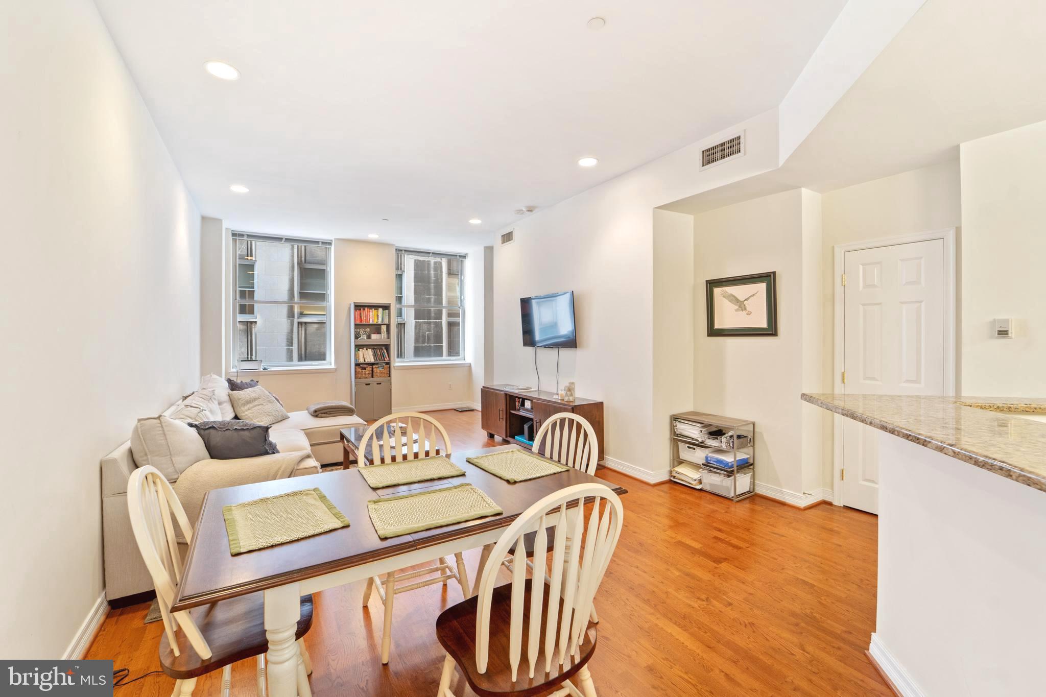 LOGAN SQUARE - Residential Lease