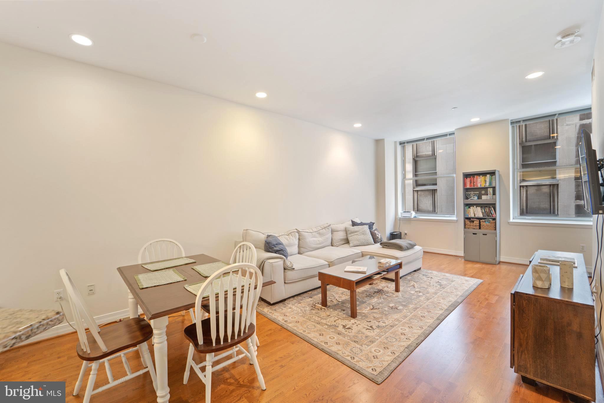 LOGAN SQUARE - Residential Lease