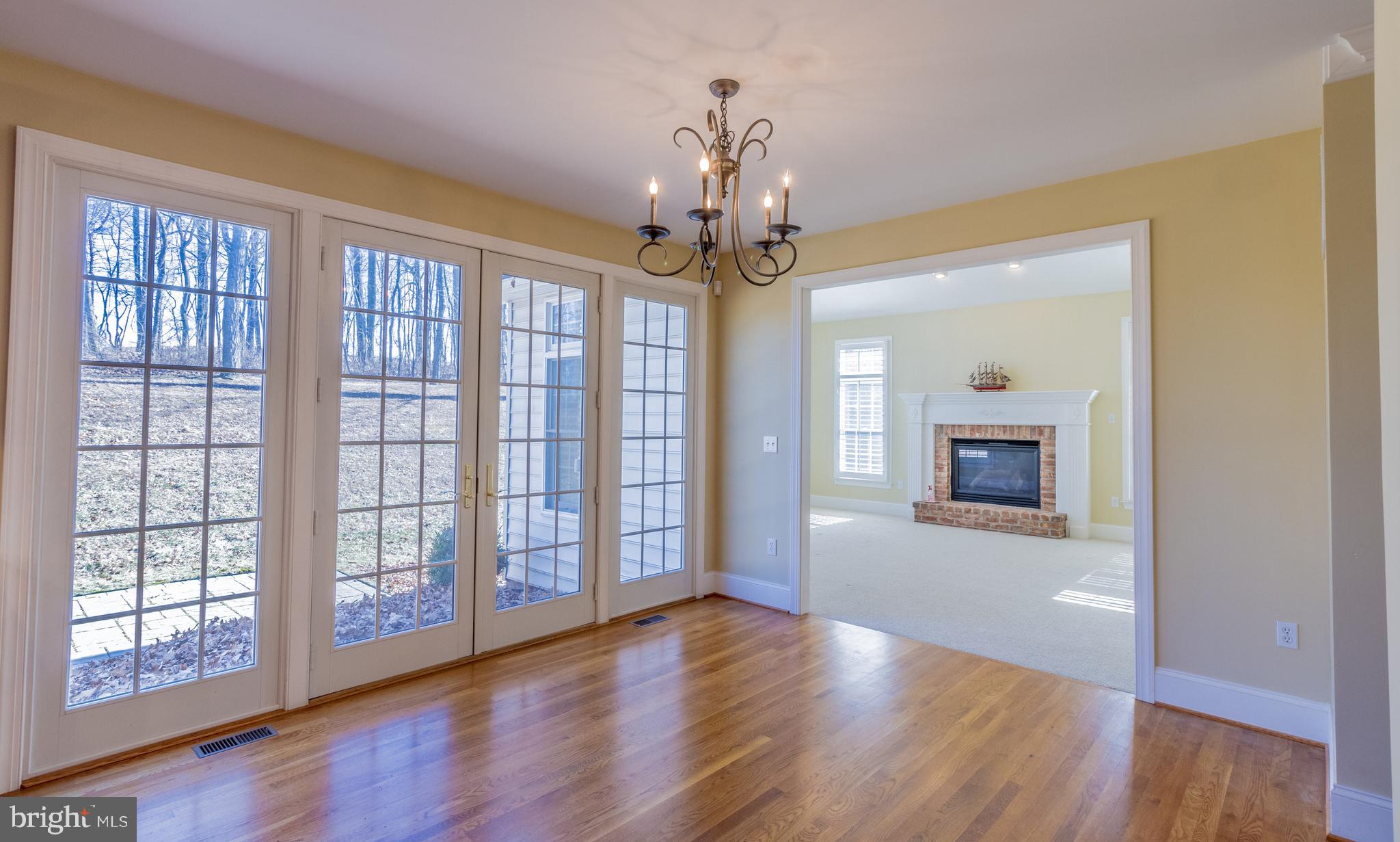 DOVES CREST - Residential