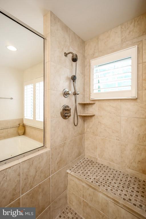 DOVES CREST - Residential