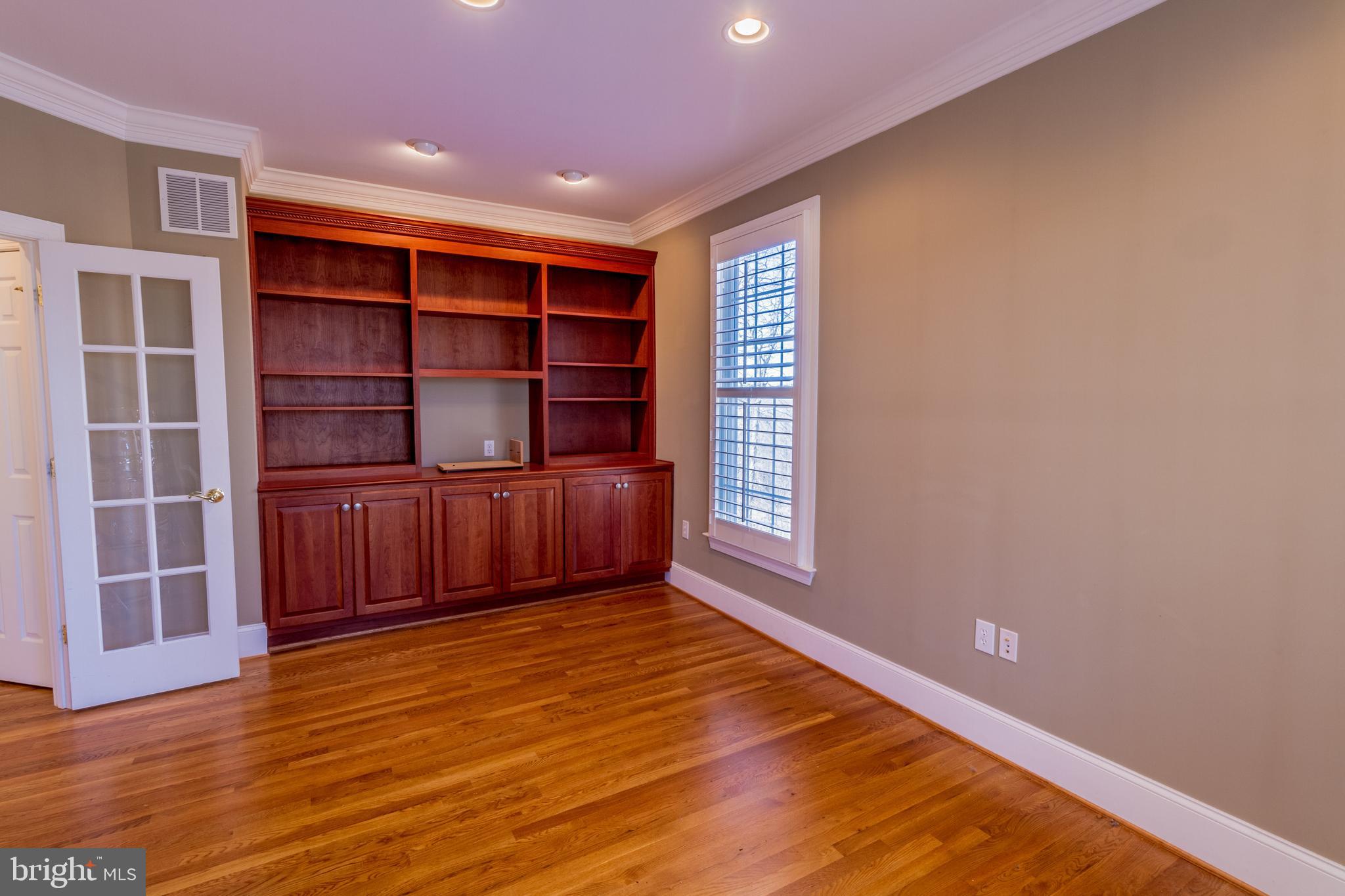 DOVES CREST - Residential