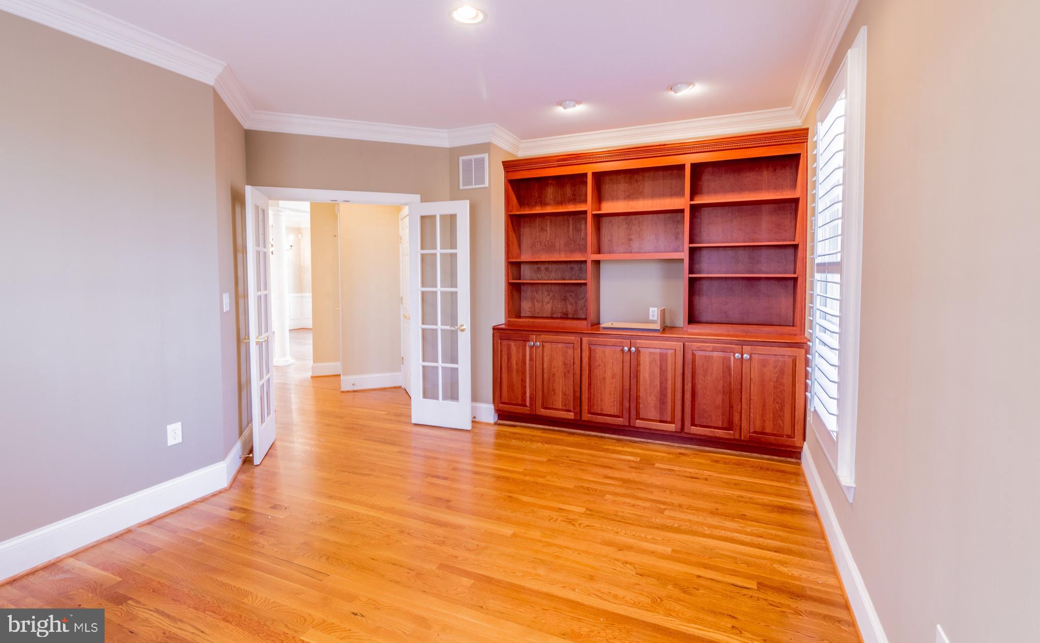 DOVES CREST - Residential