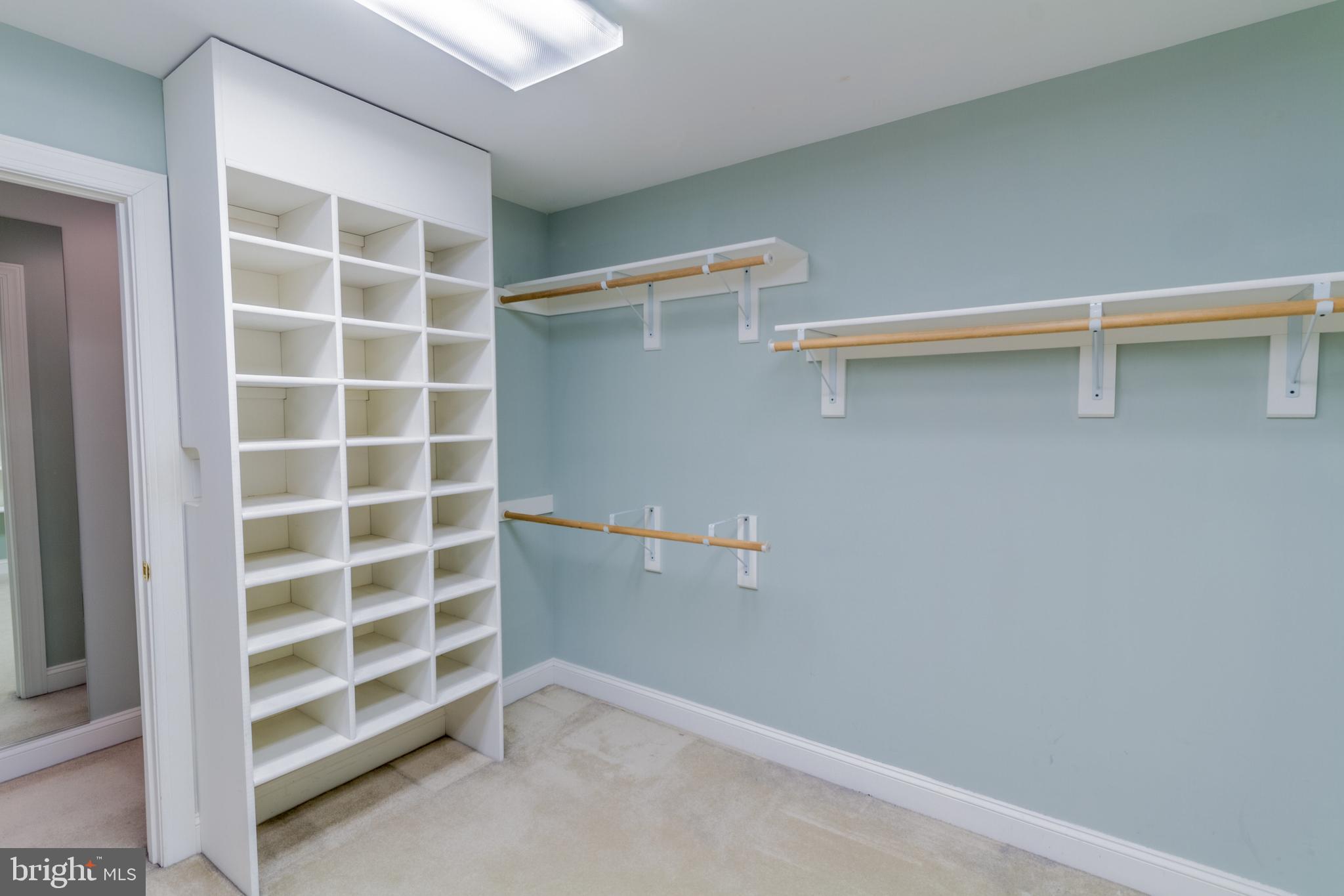 DOVES CREST - Residential