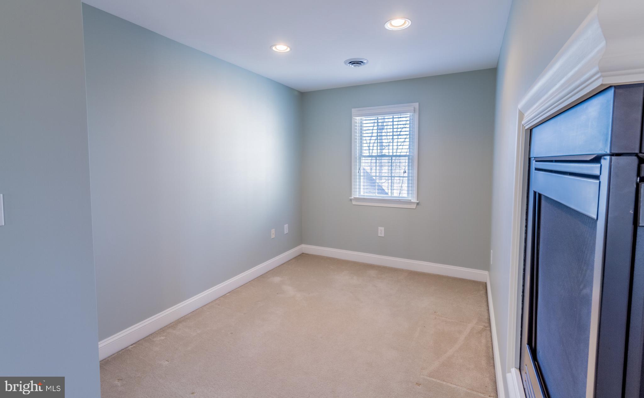 DOVES CREST - Residential