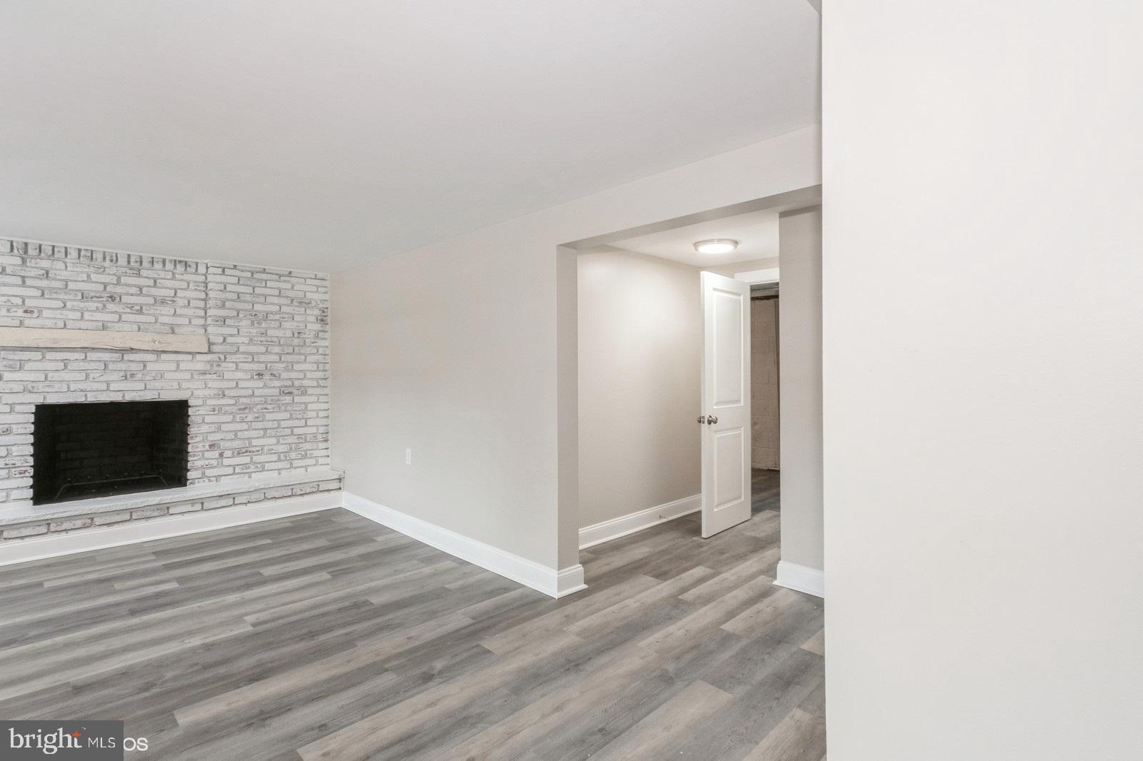 BRITTANY FARMS - Residential