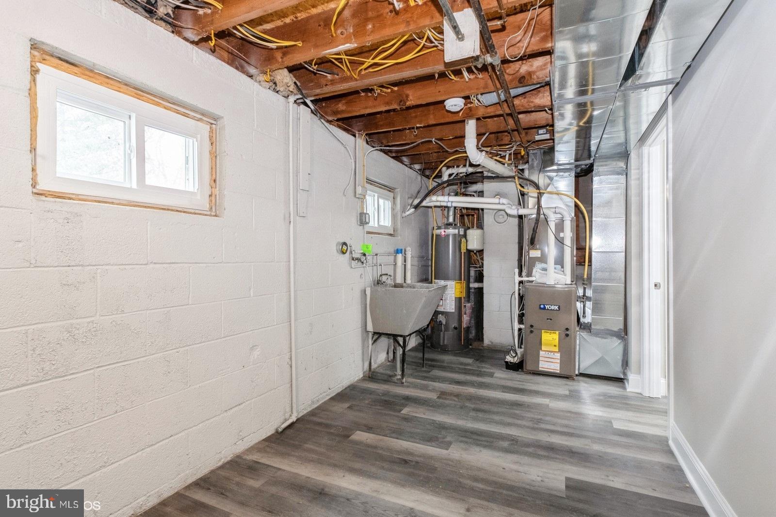 BRITTANY FARMS - Residential