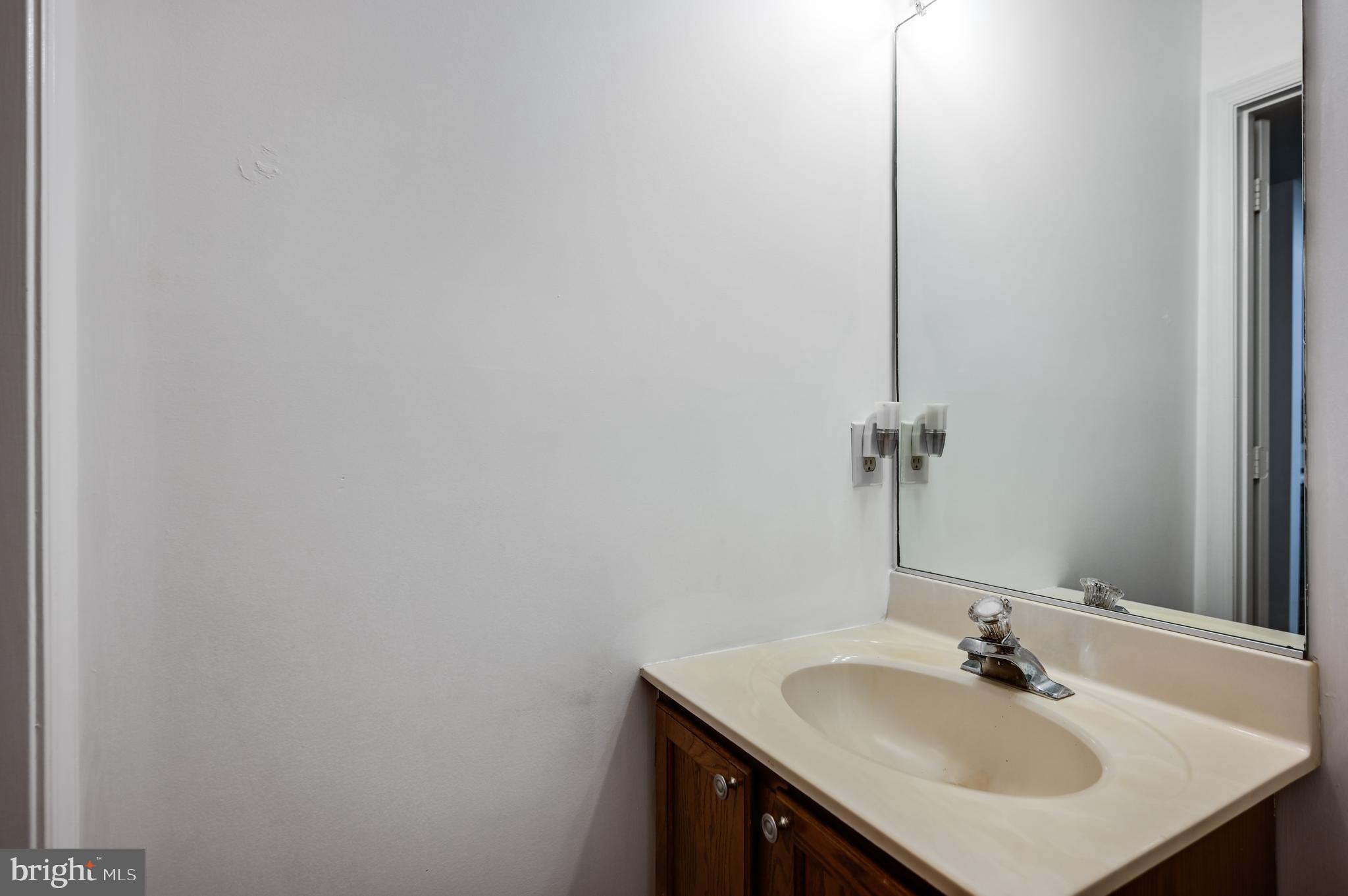 SALEM STATION - Residential