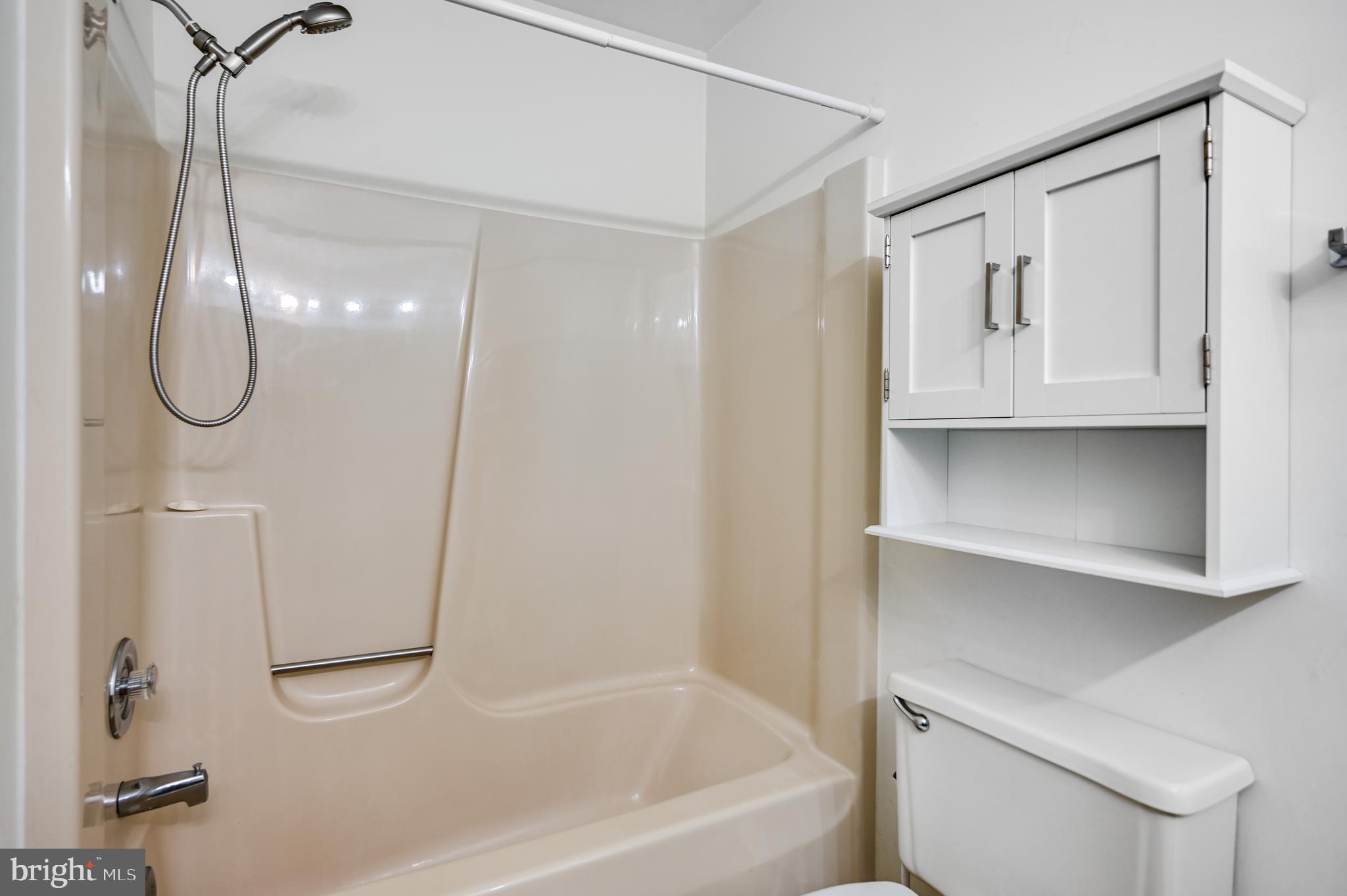 SALEM STATION - Residential