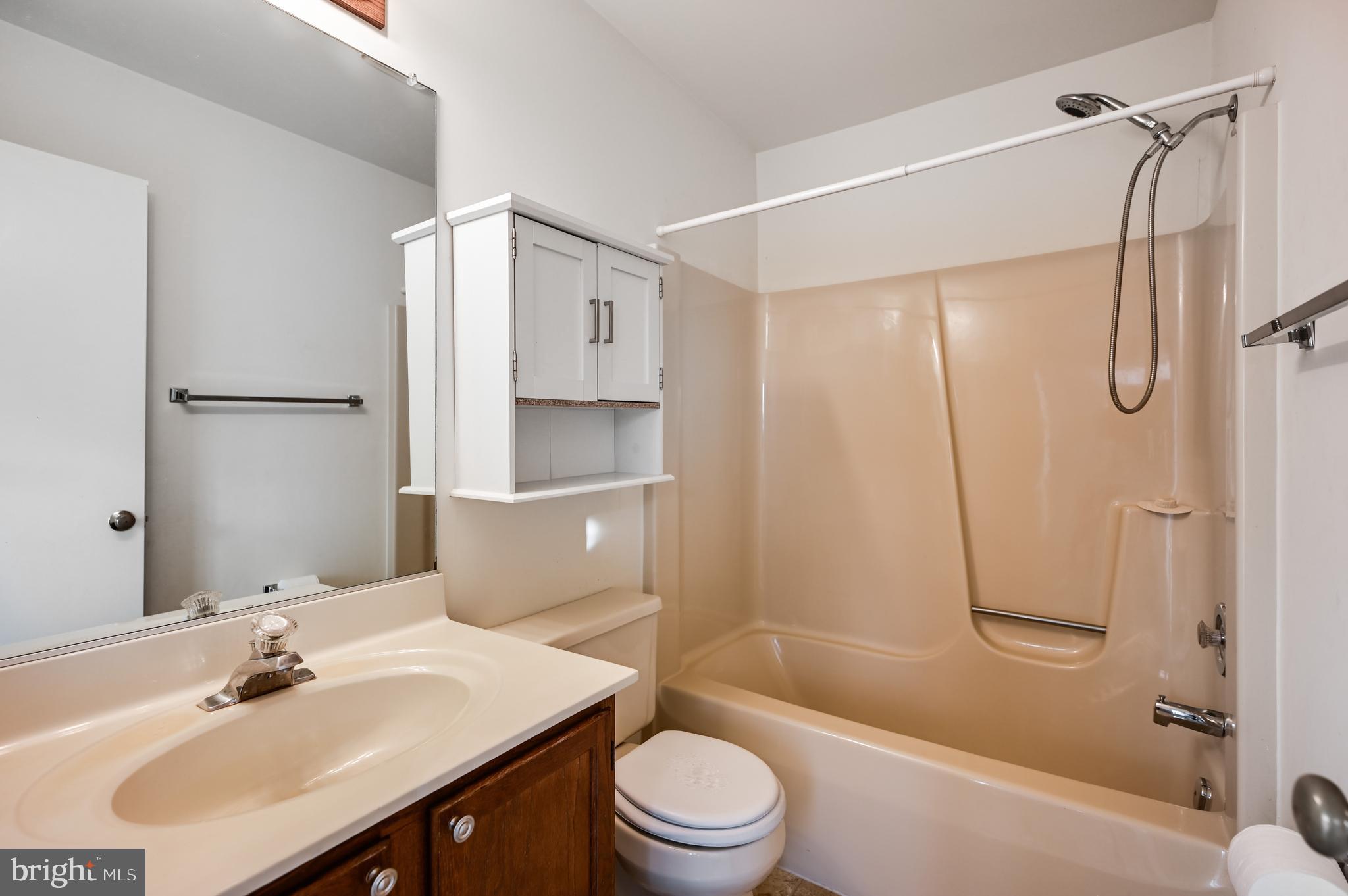 SALEM STATION - Residential