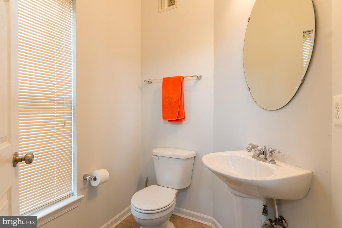 VILLAGES OF DORCHESTER - Residential Lease