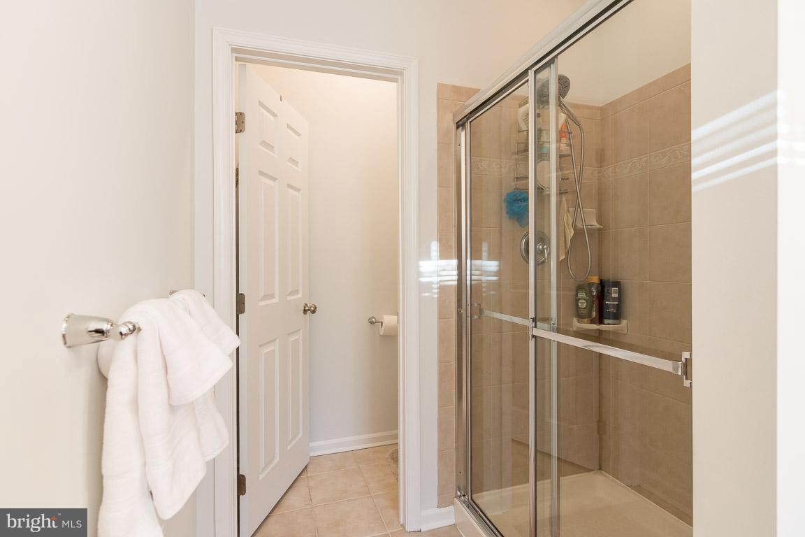 VILLAGES OF DORCHESTER - Residential Lease