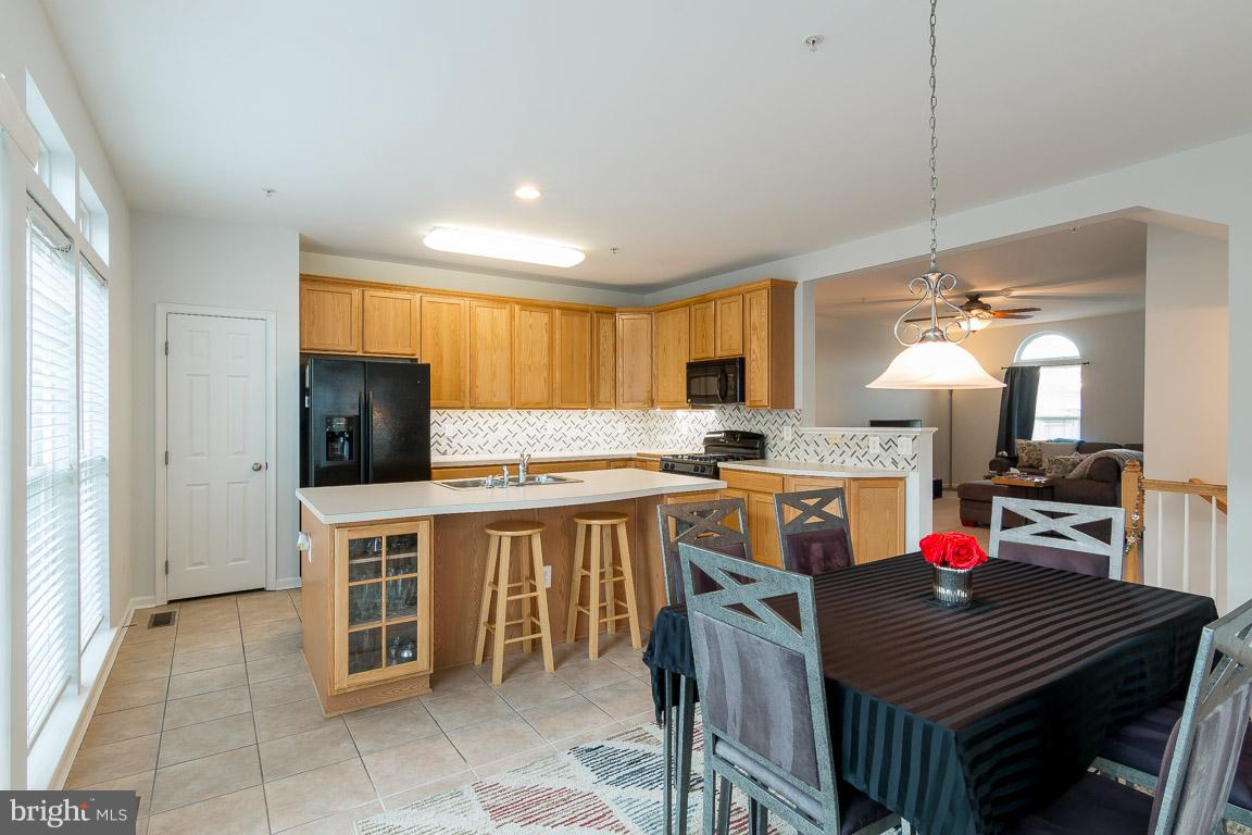 VILLAGES OF DORCHESTER - Residential Lease