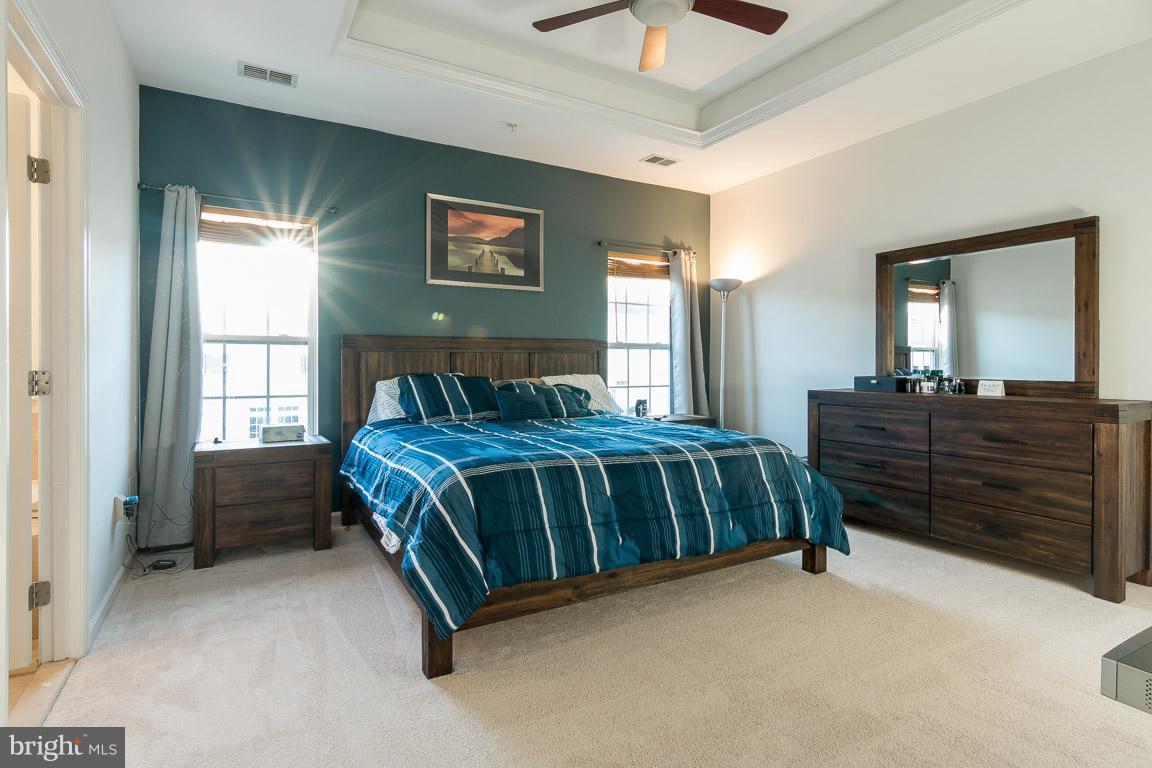 VILLAGES OF DORCHESTER - Residential Lease