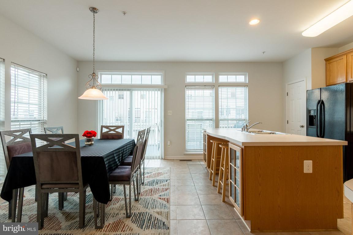 VILLAGES OF DORCHESTER - Residential Lease