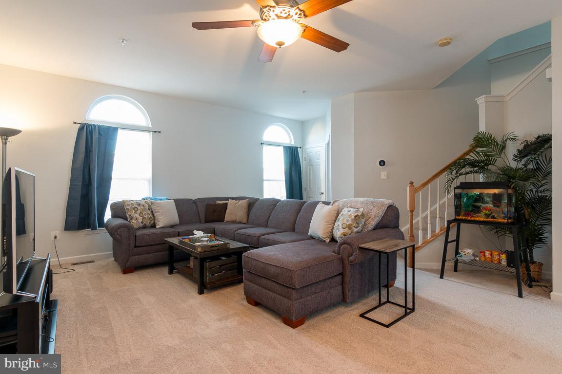 VILLAGES OF DORCHESTER - Residential Lease