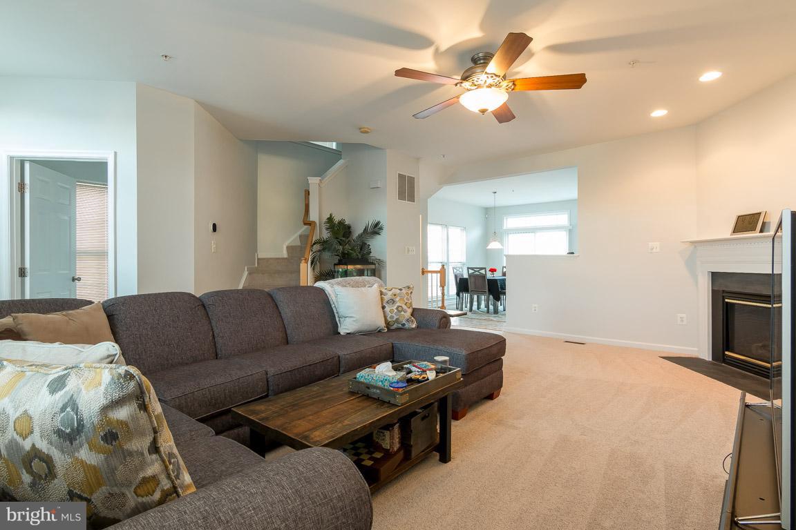 VILLAGES OF DORCHESTER - Residential Lease