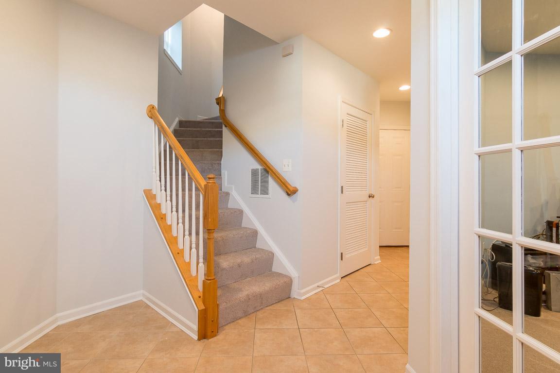 VILLAGES OF DORCHESTER - Residential Lease