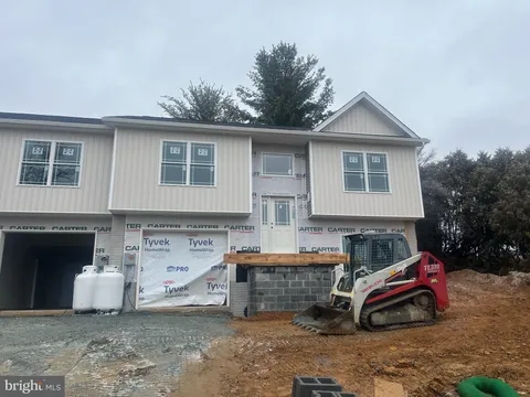 90 Price Avenue S, Waynesboro, PA MLS: PAFL2025100