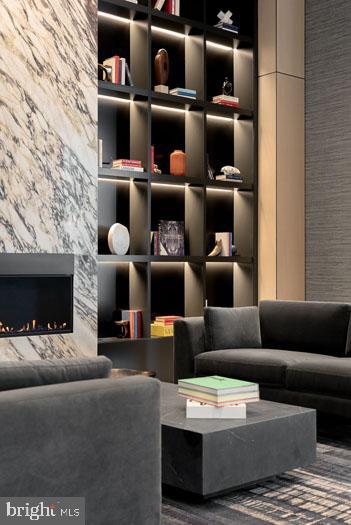 WASHINGTON SQ - Residential Lease