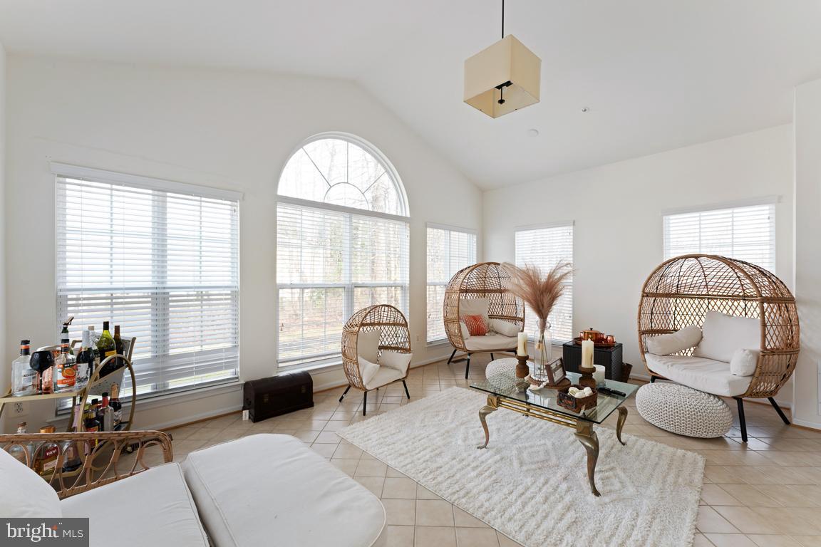 WILSHIRE - Residential