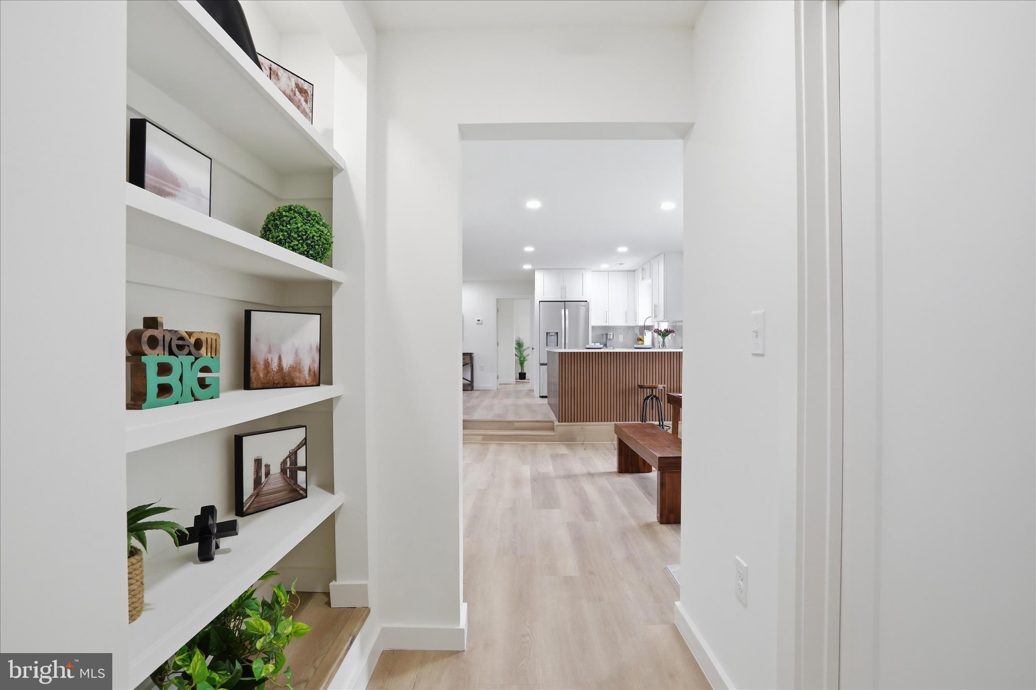 AMISSVILLE - Residential