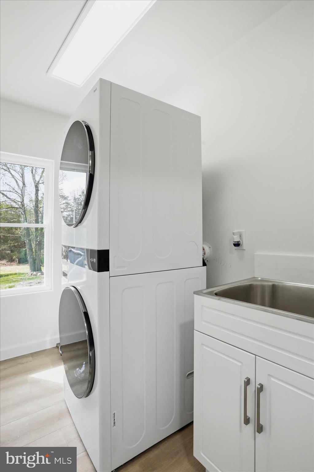 AMISSVILLE - Residential