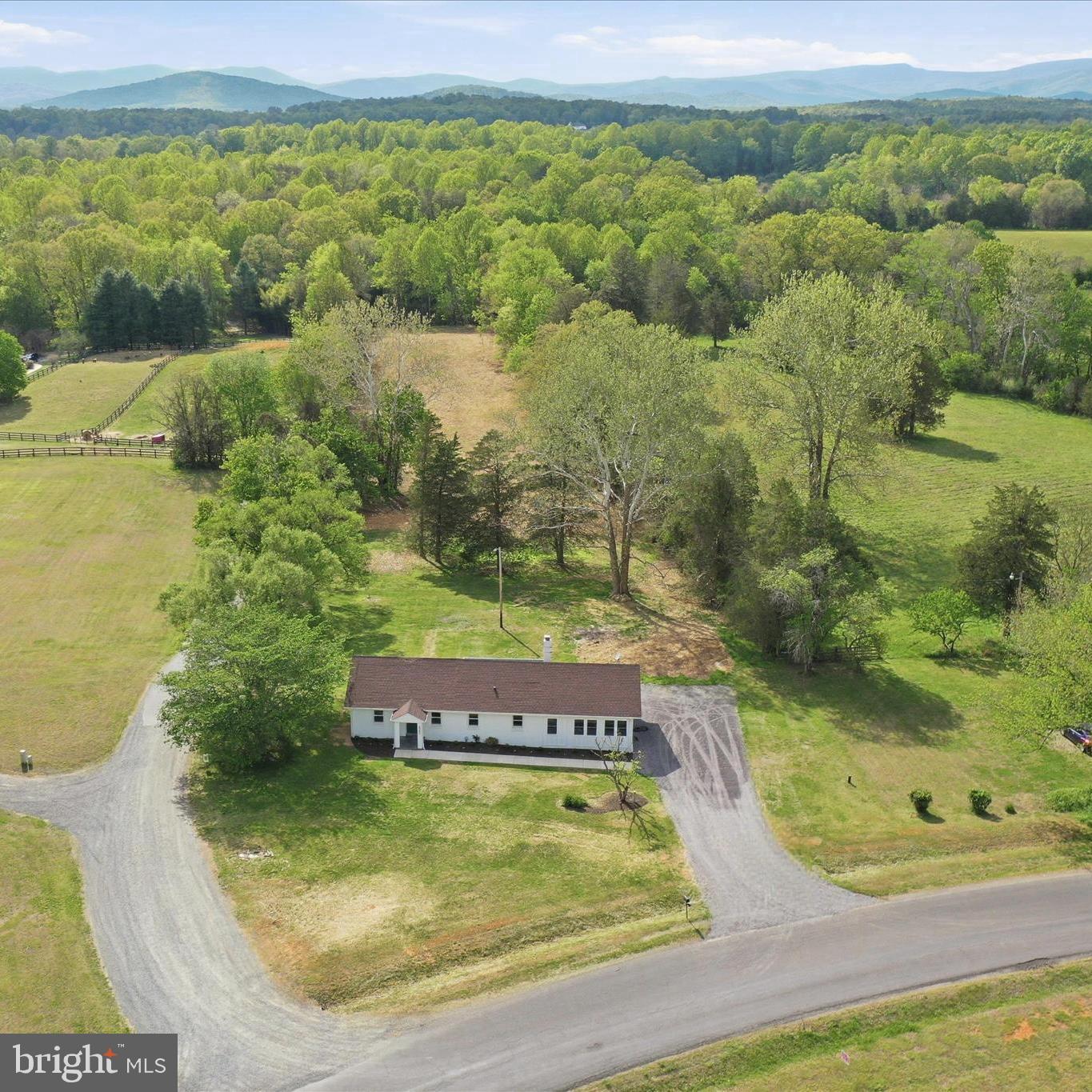 AMISSVILLE - Residential