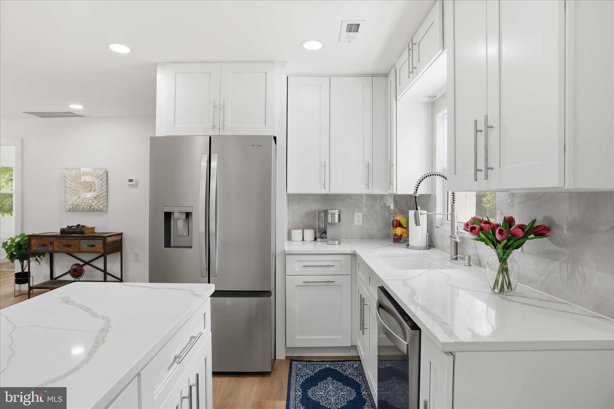 AMISSVILLE - Residential