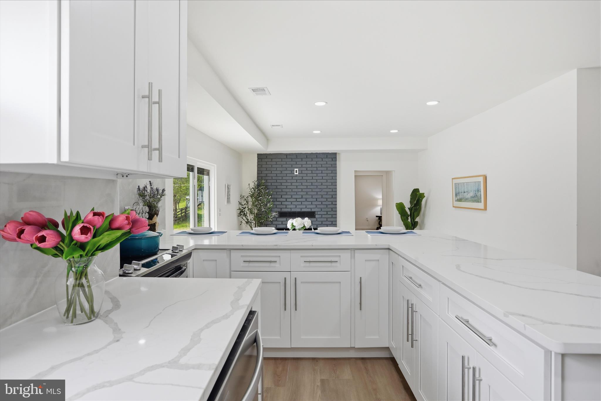 AMISSVILLE - Residential