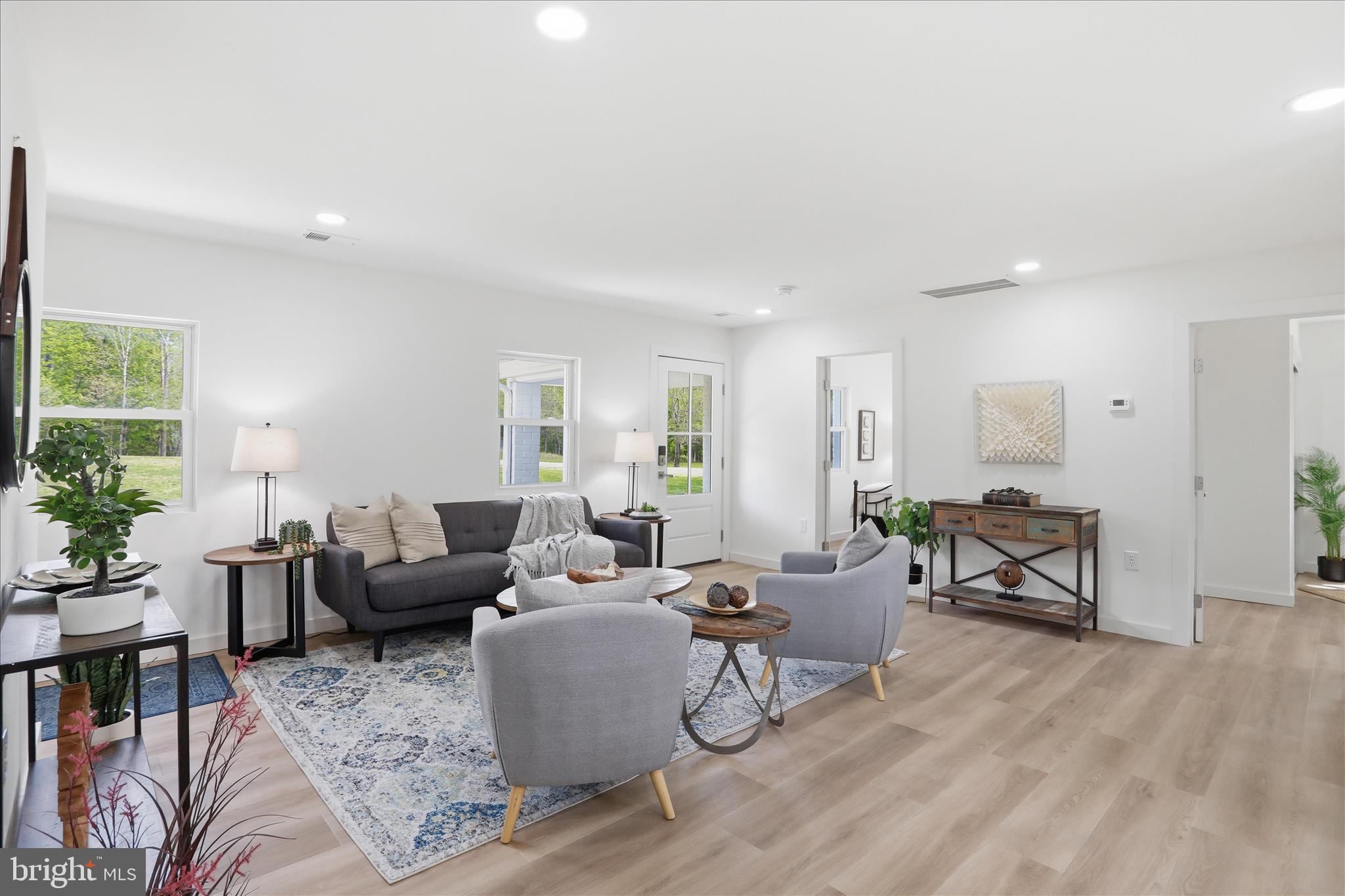 AMISSVILLE - Residential