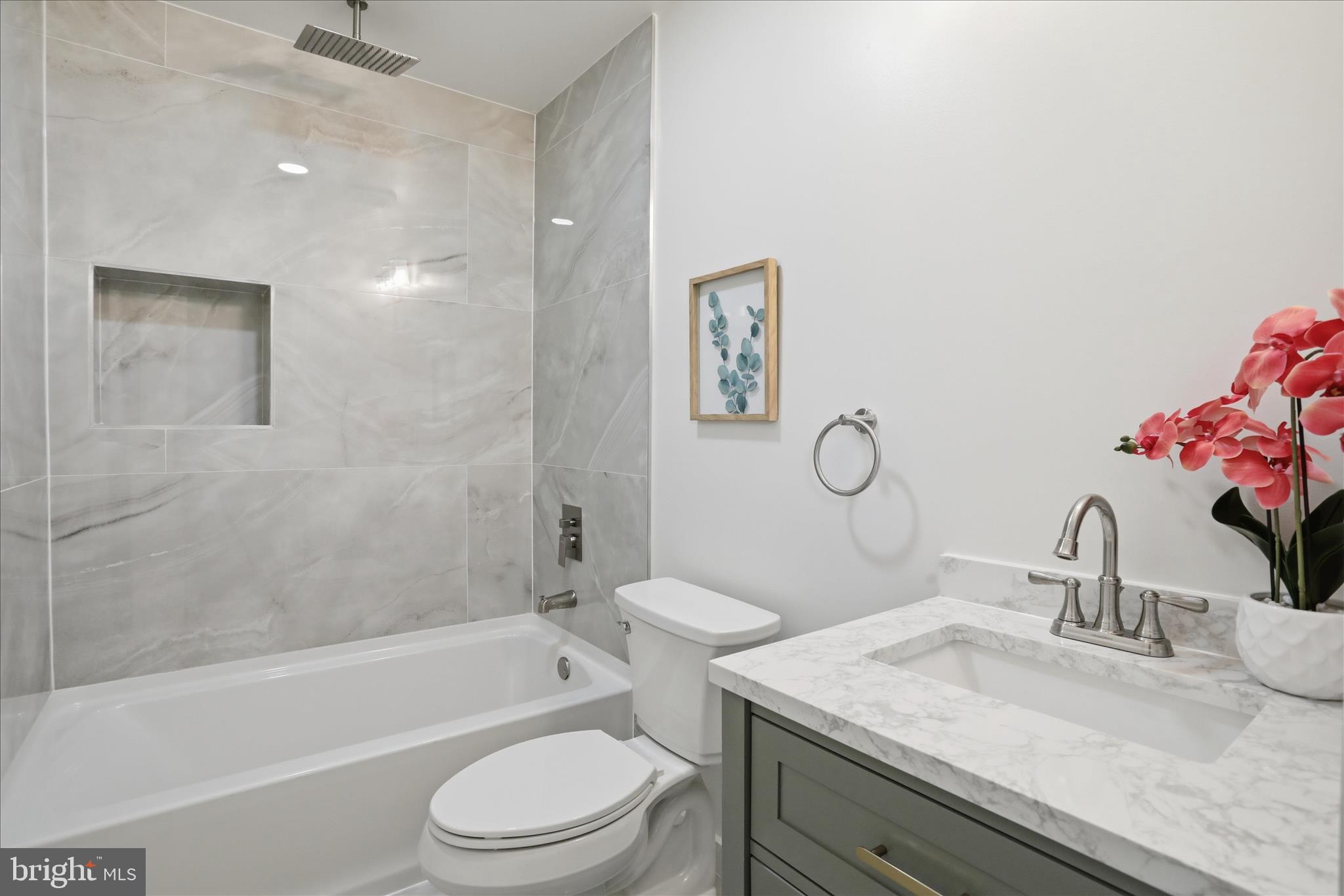 AMISSVILLE - Residential