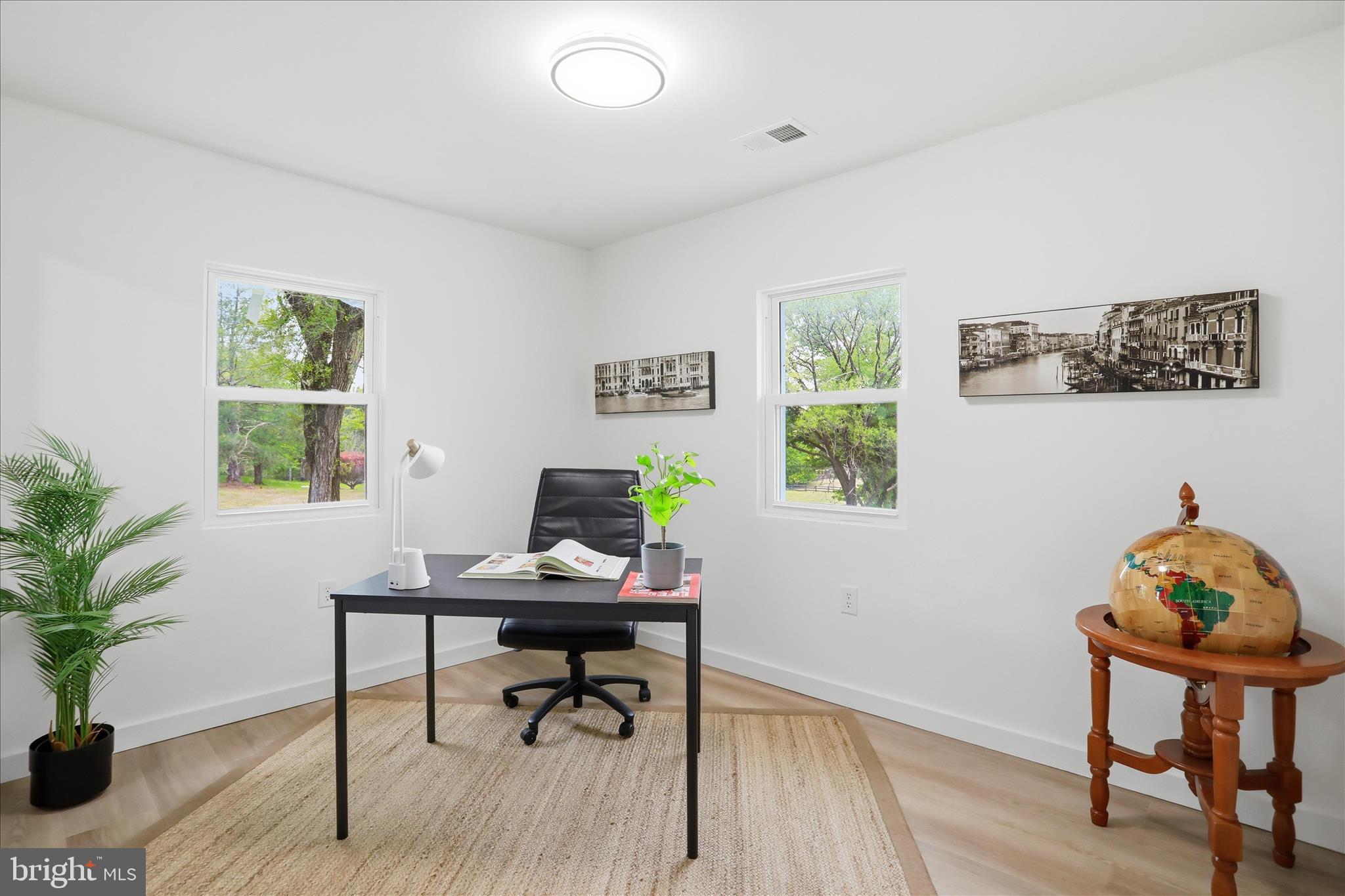 AMISSVILLE - Residential