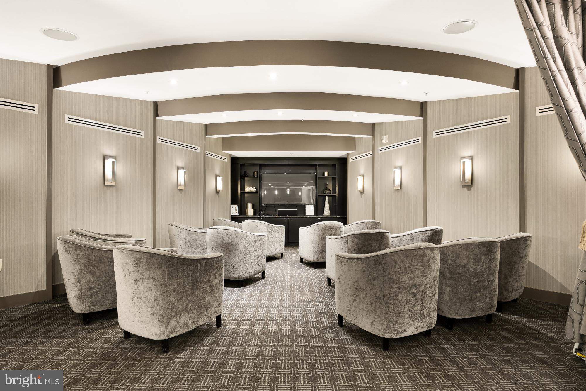 THE HENRY - Residential