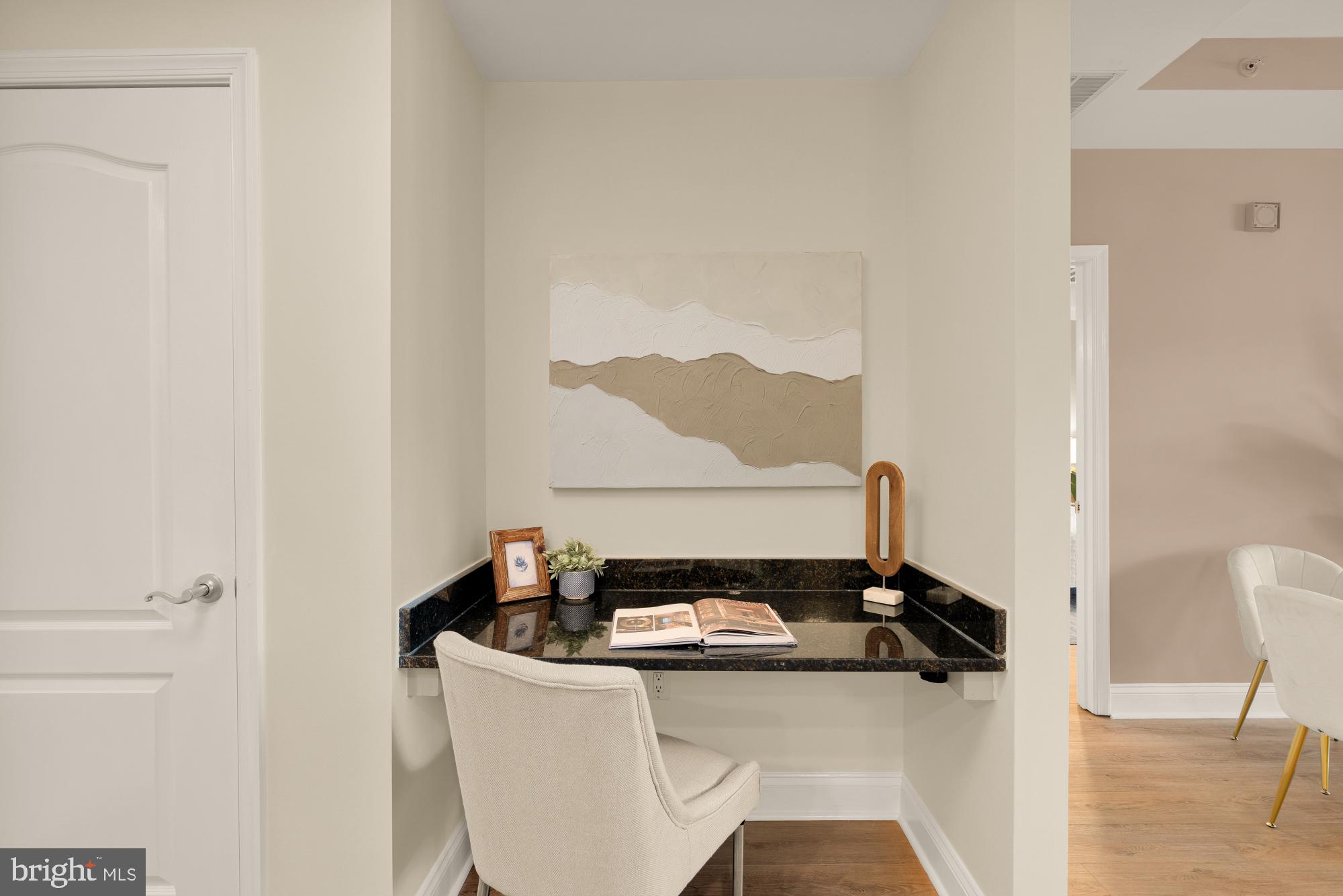 THE HENRY - Residential