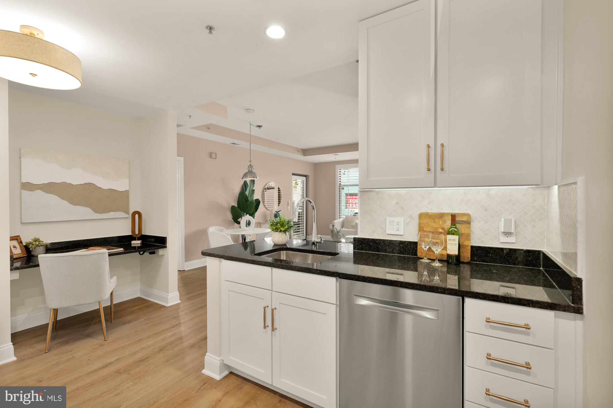 THE HENRY - Residential