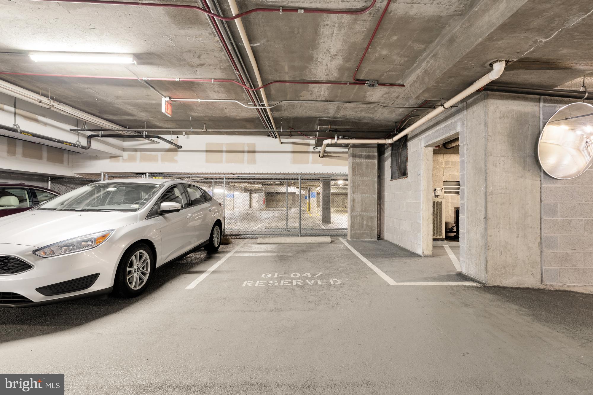 THE HENRY - Residential