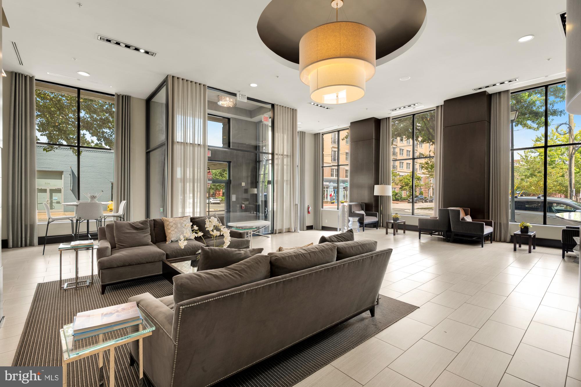 THE HENRY - Residential