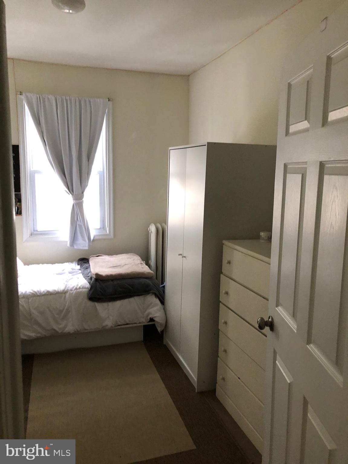 ROXBOROUGH - Residential Lease