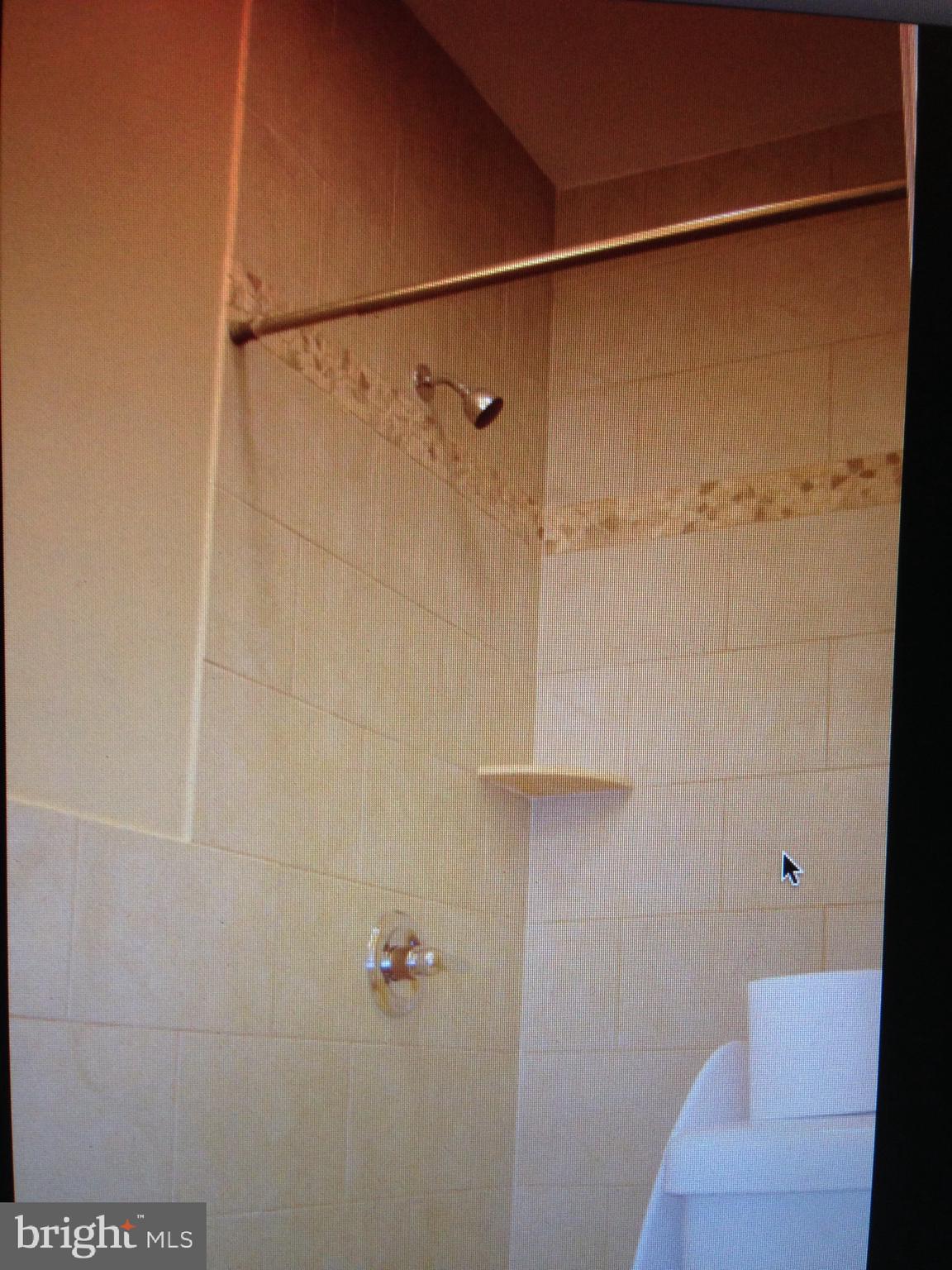 ROXBOROUGH - Residential Lease