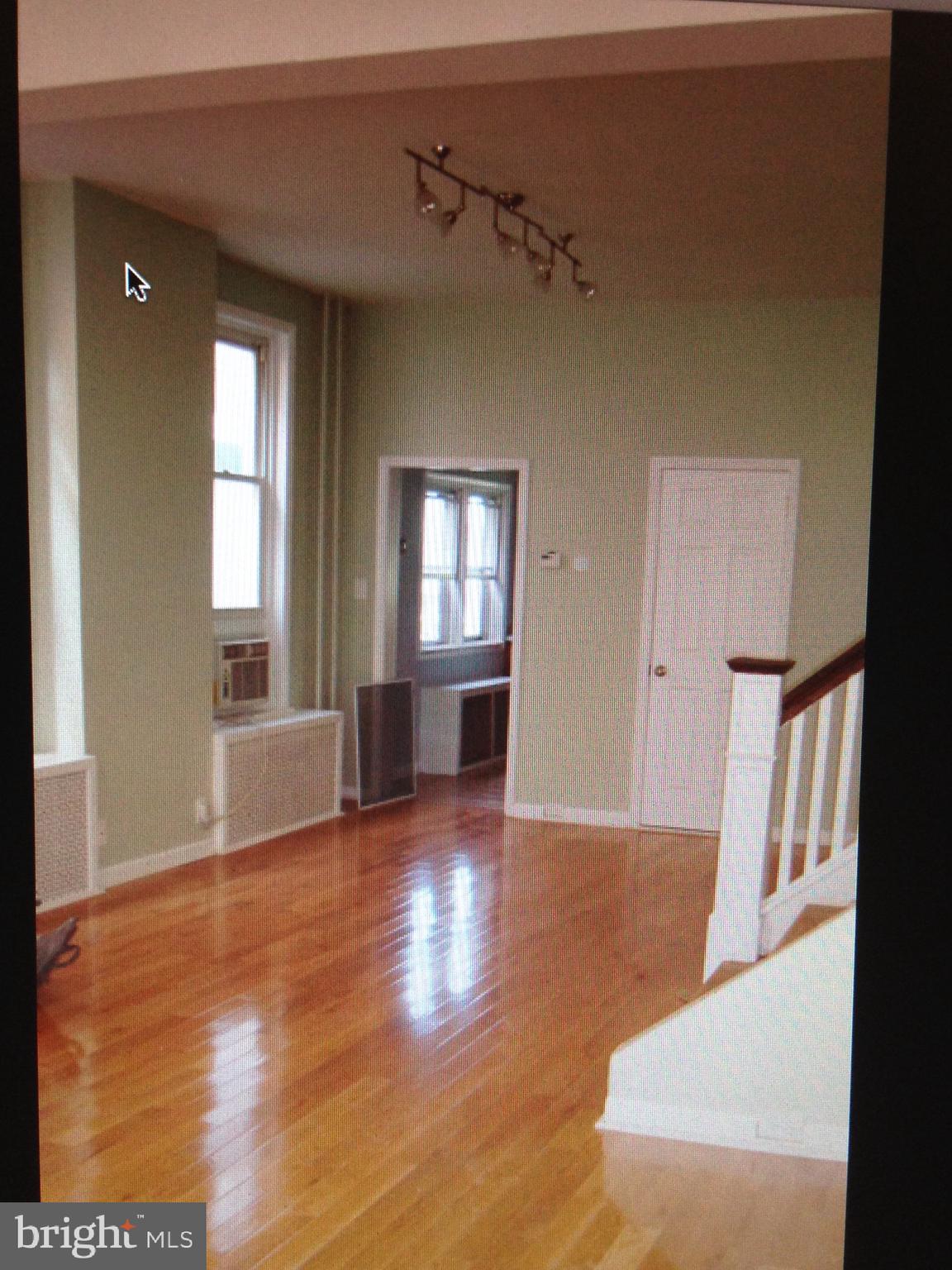 ROXBOROUGH - Residential Lease