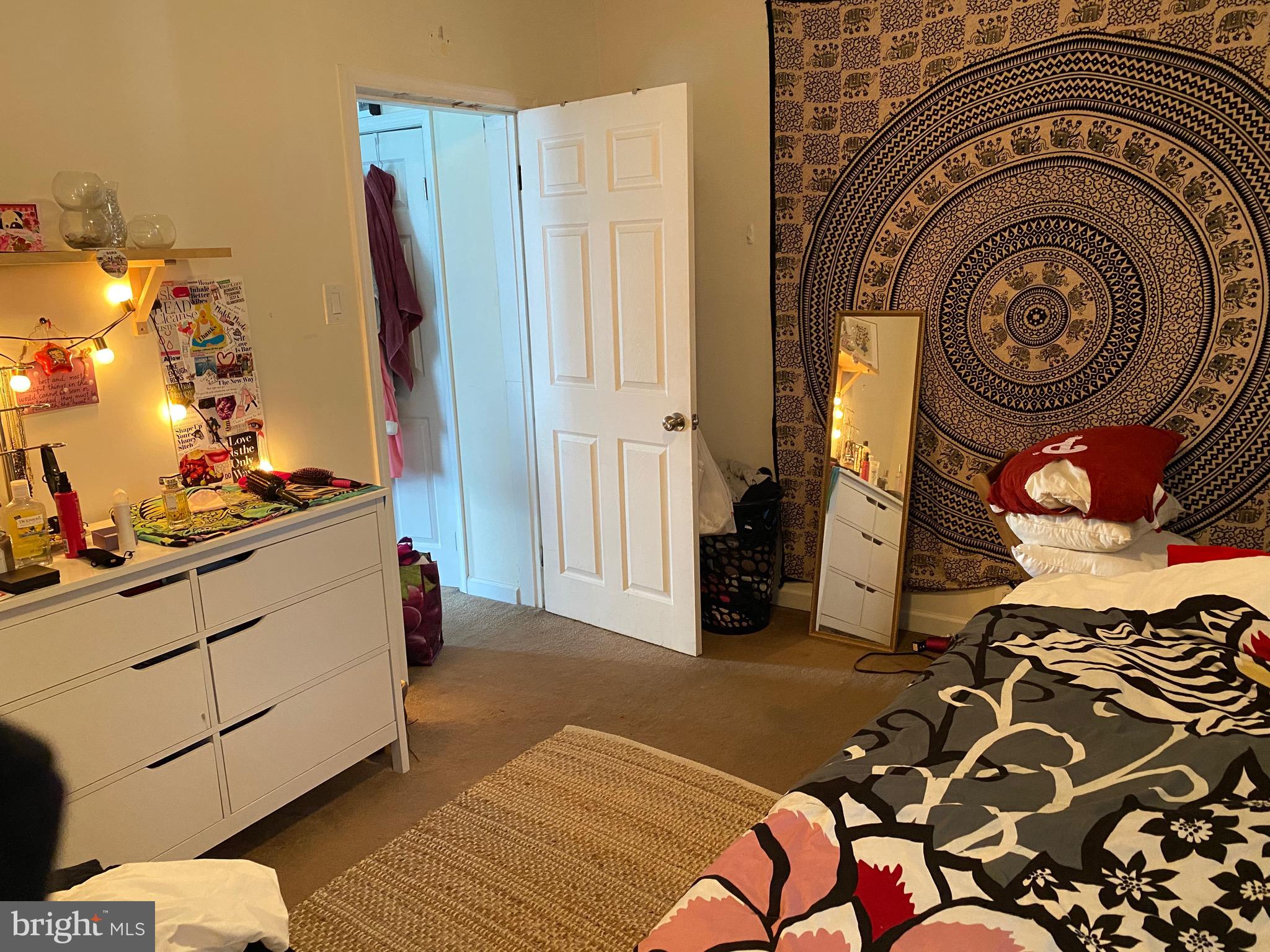 ROXBOROUGH - Residential Lease