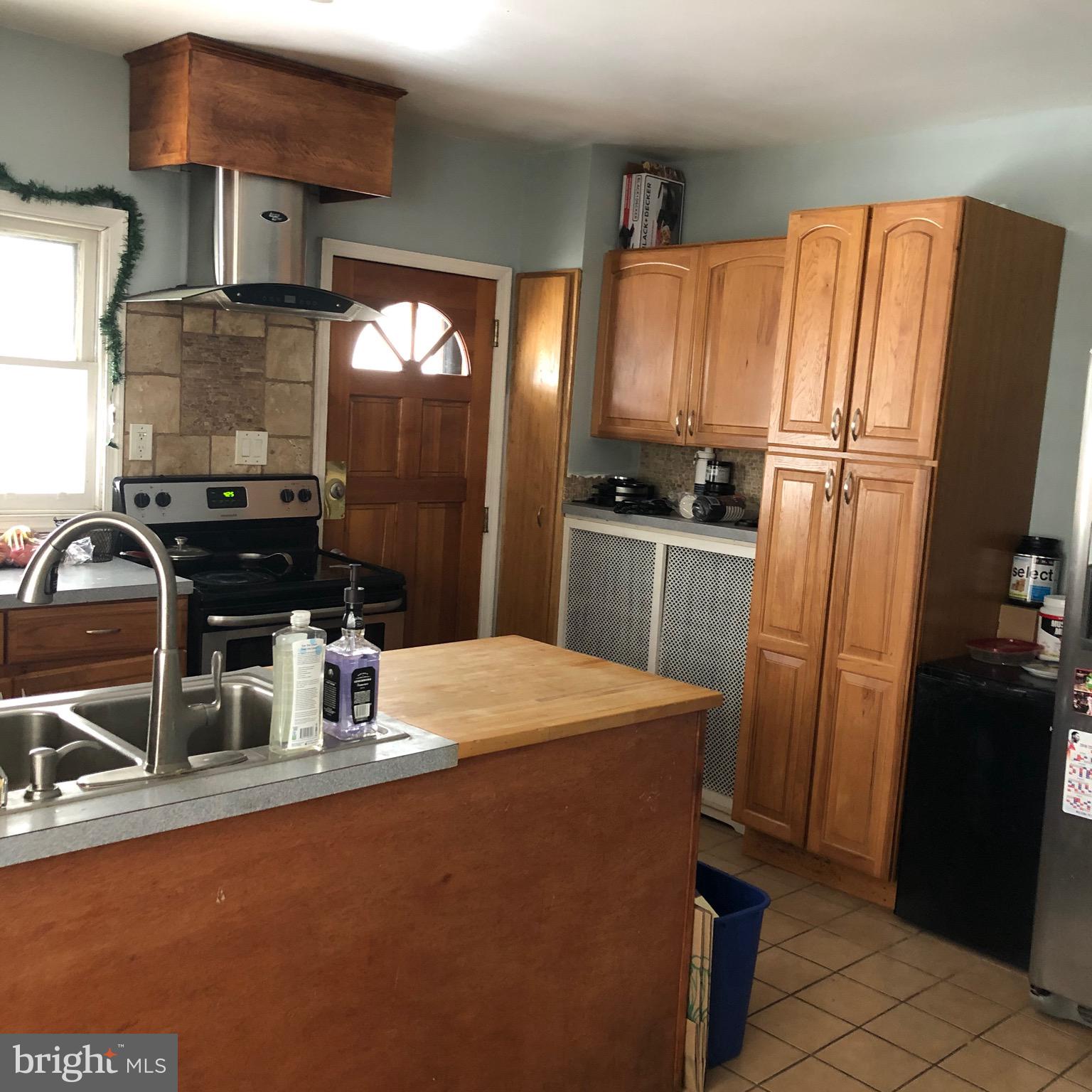 ROXBOROUGH - Residential Lease