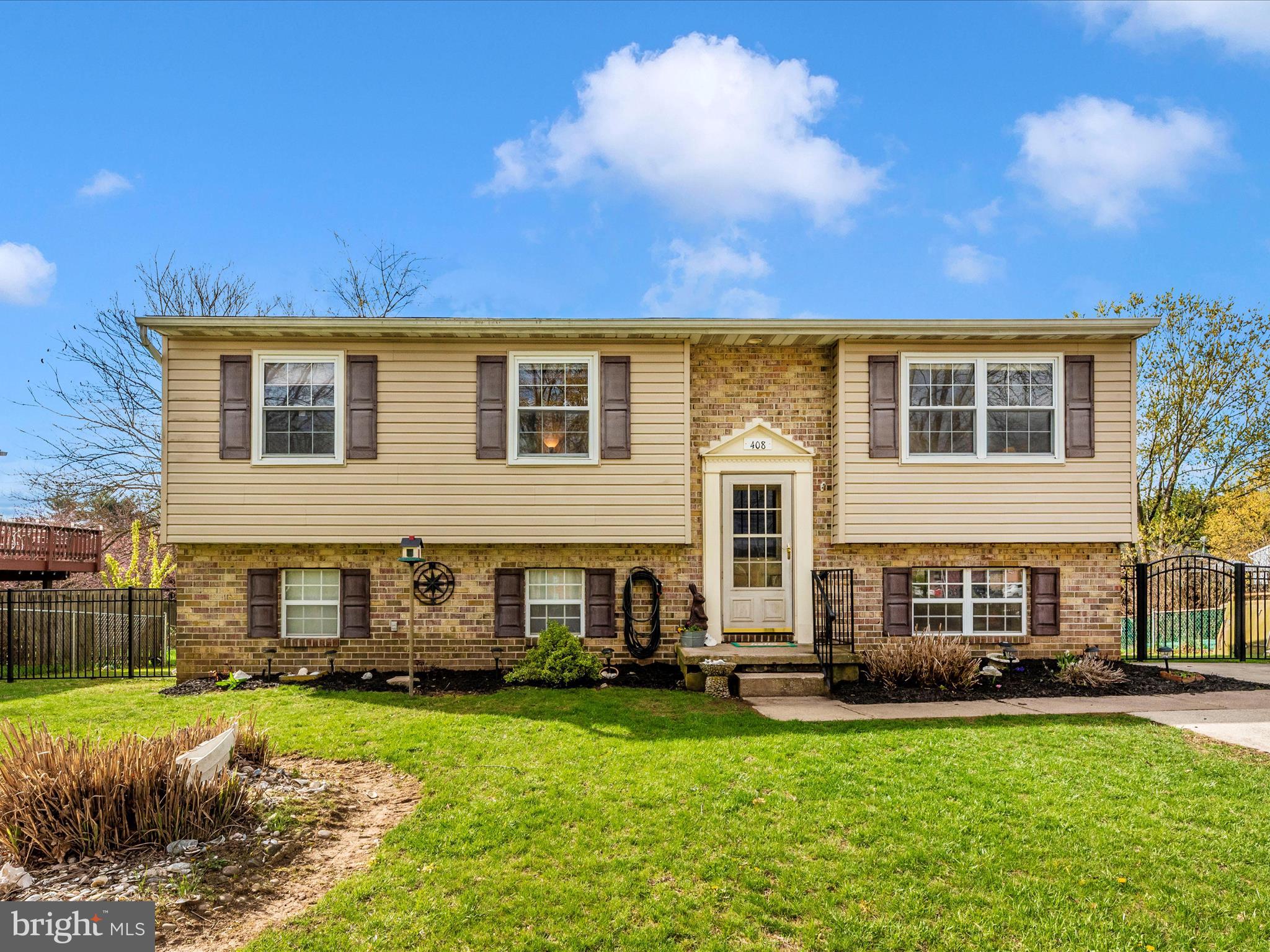 WESTMINSTER HIGHLANDS - Residential