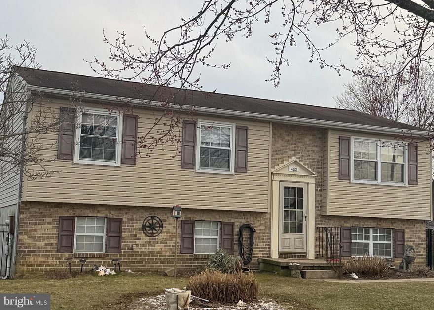 Lovely split level home.  The home has a very livable floorplan with an eat-in kitchen , dining/living area, 3 bedroom, 1 full bath, 2 half baths. There is an unfinished area for future expansion. The ample back yard is fenced in.
Recent updates include a new gas fired tankless water heater , GE Profile clothes washer and Whirlpool clothes dryer in 2024, new toilet in downstairs bath in 2023,  new pressure reducing valve on main water line in 2023, new Bosch furnace and heat pump and Samsung side by side refrigerator in 2022, 11 X 8 outdoor pergola in 2020, new flooring in 2019, total remodel of upstairs bathroom and new sinks in half baths in 2017.
The property is conveniently located near Carroll County General Hospital, schools, restaurants , shopping and commuter routes. It offers easy access to everything.