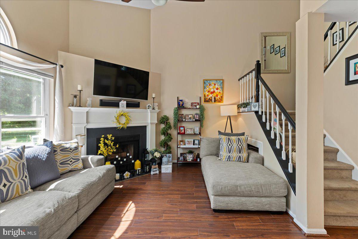 TYLER WALK - Residential