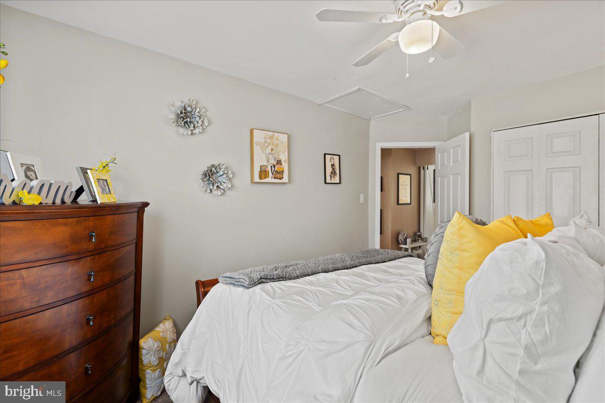 TYLER WALK - Residential